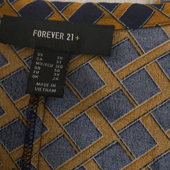 Women’s Forever 21 Top size 3X NWOT - Picture 4 of 5